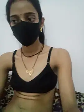 Snapshot of Sexey-Komal chatting on 10.17.25 Sexey-Komal online show from 10.17.25