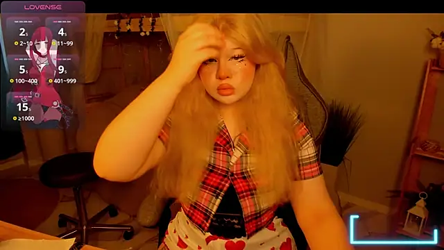 LilithNelson online show from 11.10.25