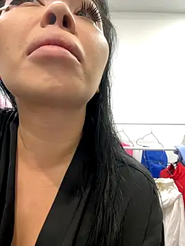 Mia stepMOM online show from 10.02.25