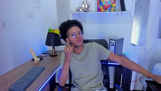 DEAMOL online show from 11.18.25