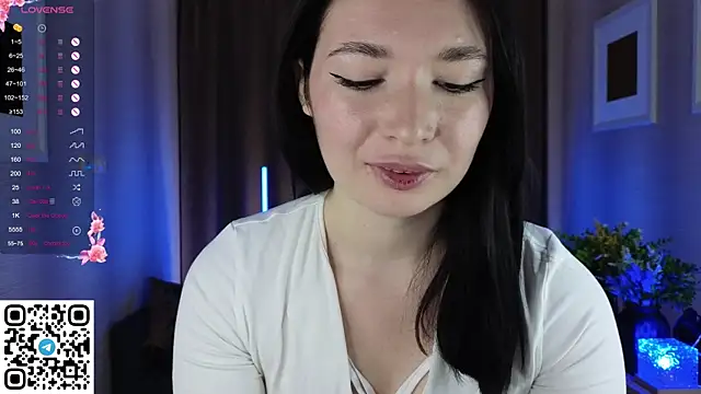 cute club online show from 09.17.25