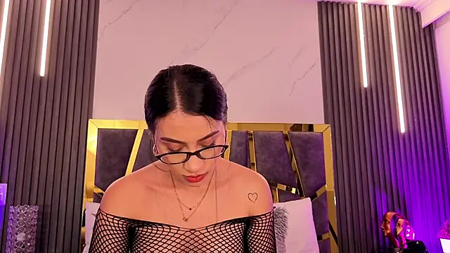 ScarletTorres online show from 04.16.26