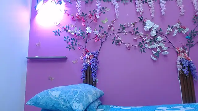 skinnybarbie022 online show from 02.13.26