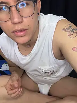 Kurtxxx22 online show from 11.24.25