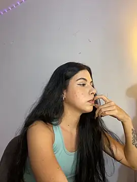 Snapshot of samanthadeluxe1 chatting on 09.22.25 samanthadeluxe1 online show from 09.22.25