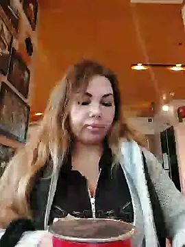 Snapshot of Alisasex@xh chatting on 02.03.25 Alisasexxh online show from 02.03.25