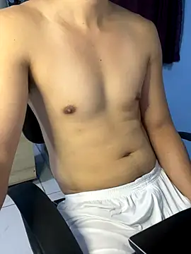 Snapshot of ieat_monsters chatting on 09.10.25 ieat monsters online show from 09.10.25