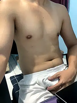 Snapshot of ieat_monsters chatting on 09.12.25 ieat monsters online show from 09.12.25