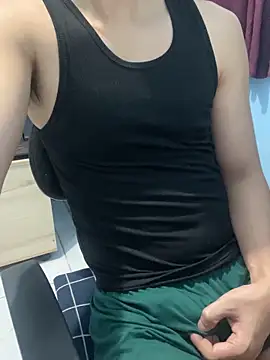 Snapshot of ieat_monsters chatting on 09.29.25 ieat monsters online show from 09.29.25