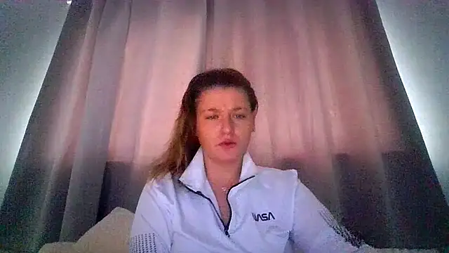 RUBY-ROSE-SWINGS online show from 10.29.25