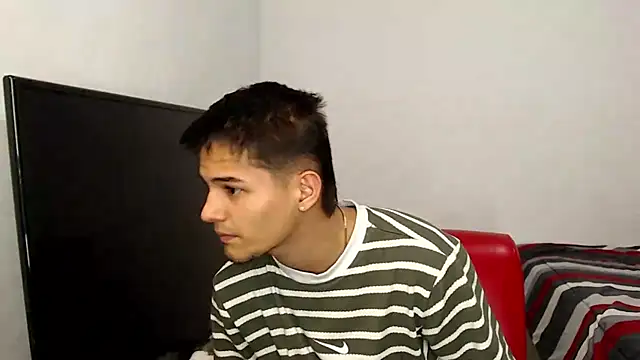 Alex mojica online show from 02.20.26