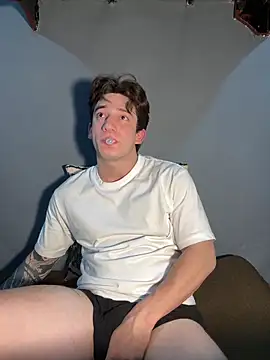 Snapshot of AteneoJr chatting on 02.21.26 AteneoJr online show from 02.21.26