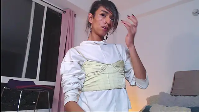 Theevae online show from 09.24.25