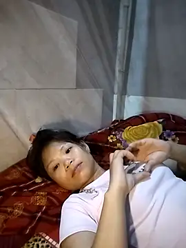 LinhNa999 online show from 09.13.25