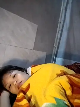 LinhNa999 online show from 11.28.25