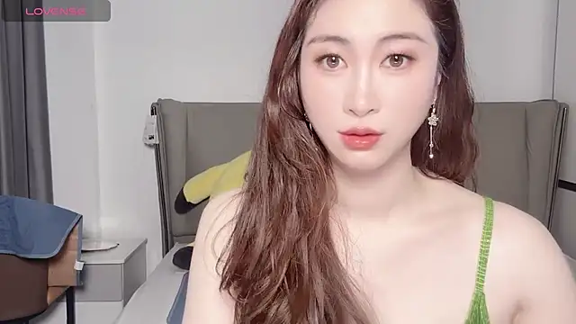 wuyueaini online show from 10.15.25