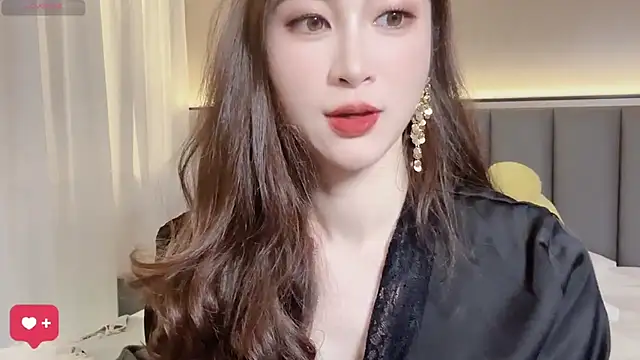 wuyueaini online show from 11.08.25