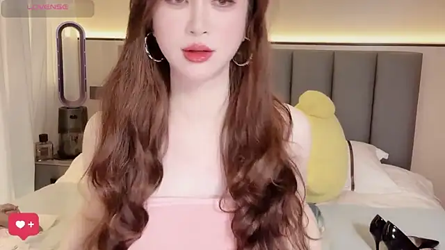 wuyueaini online show from 04.11.26