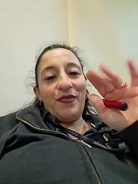 Snapshot of monella821 chatting on 11.24.25 monella821 online show from 11.24.25