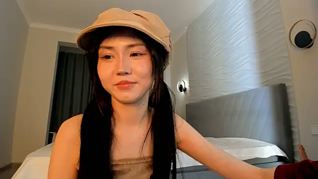 Snapshot of kawai_mai chatting on 11.21.25 kawai mai online show from 11.21.25