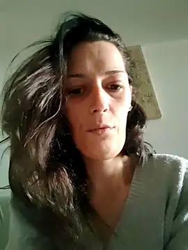 Snapshot of Mila_Luciphya chatting on 12.18.25 Mila Luciphya online show from 12.18.25