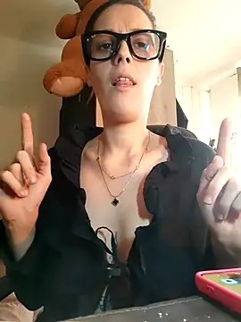 Snapshot of Mila_Luciphya chatting on 01.07.26 Mila Luciphya online show from 01.07.26