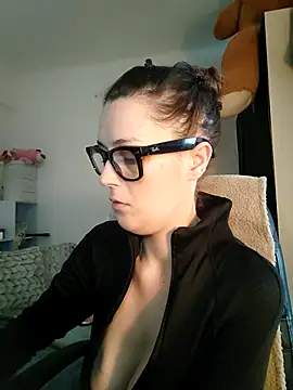 Snapshot of Mila_Luciphya chatting on 01.09.26 Mila Luciphya online show from 01.09.26