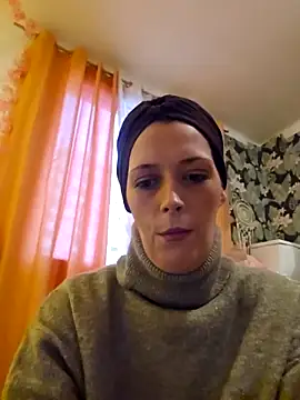 Snapshot of Mila_Luciphya chatting on 02.14.26 Mila Luciphya online show from 02.14.26