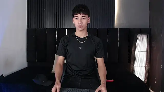 Dominic ghost online show from 04.12.26