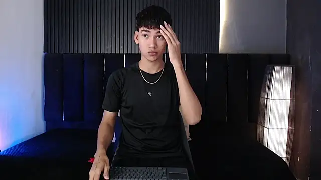 Dominic ghost online show from 04.15.26