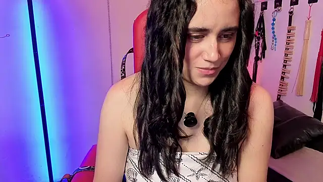 elowen halley1 online show from 03.29.26