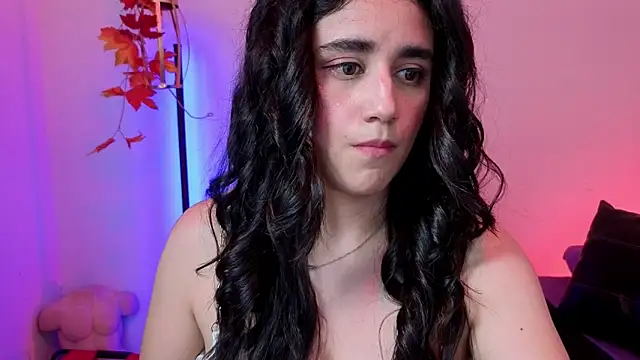 elowen halley1 online show from 03.31.26