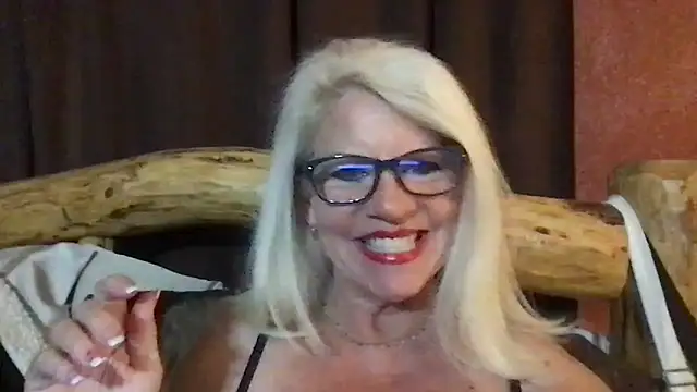 SubMissOlivia online show from 02.26.26