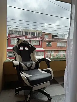 Scarlett fiire online show from 11.13.25