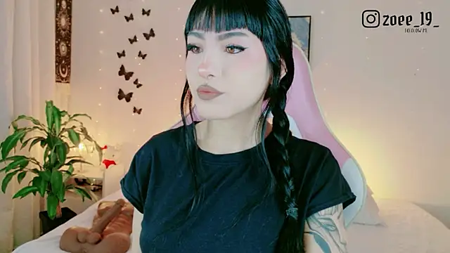 cuteezoe online show from 05.18.26