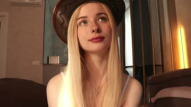 Nana Wilson online show from 04.06.26