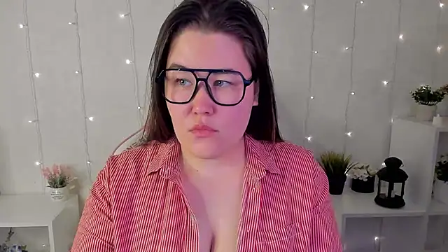 Tara Torres online show from 11.11.25