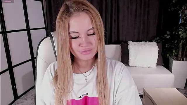 LikaFoxie online show from 09.24.25