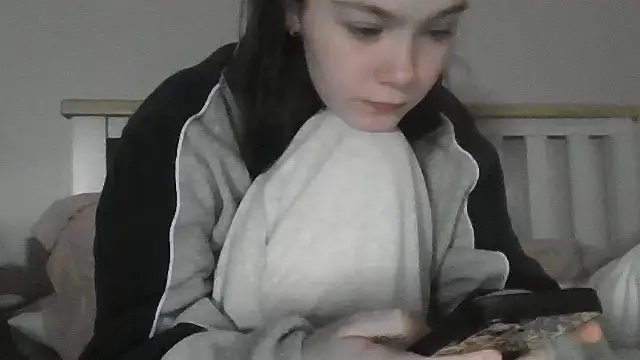 Snapshot of SexyKatiex chatting on 11.18.25 SexyKatiex online show from 11.18.25