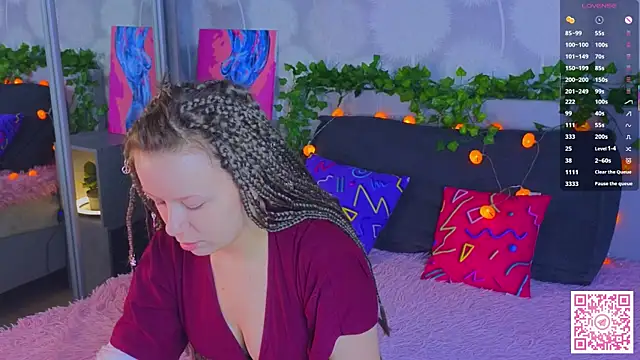 EmiliSaren online show from 10.06.25