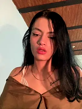 Snapshot of LiaCollings chatting on 09.09.25 LiaCollings online show from 09.09.25