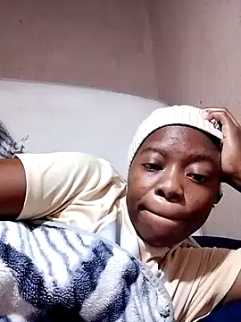 sexyhotchic93 online show from 10.16.25