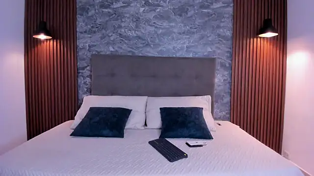 MaxCooper1 online show from 10.14.25