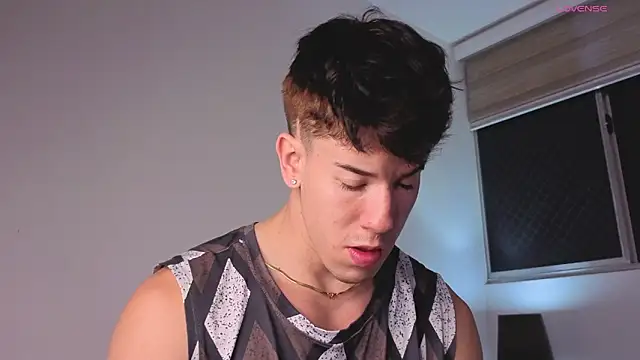 MaxCooper1 online show from 11.28.25