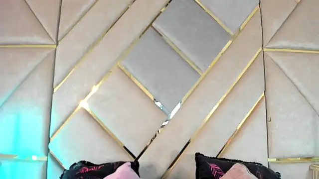 Angellit Afrodita  online show from 04.04.26