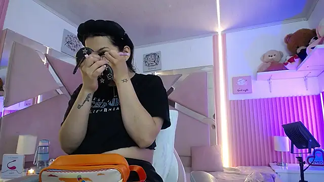 Mia garcia28 online show from 10.15.25