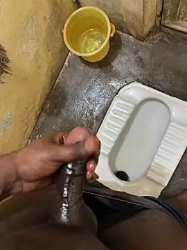 Snapshot of mrsaihotguy chatting on 11.12.25 mrsaihotguy online show from 11.12.25