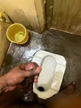 Snapshot of mrsaihotguy chatting on 11.24.25 mrsaihotguy online show from 11.24.25