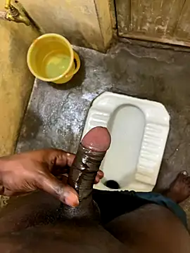 Snapshot of mrsaihotguy chatting on 12.02.25 mrsaihotguy online show from 12.02.25