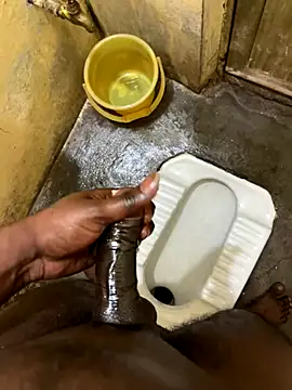 Snapshot of mrsaihotguy chatting on 12.05.25 mrsaihotguy online show from 12.05.25